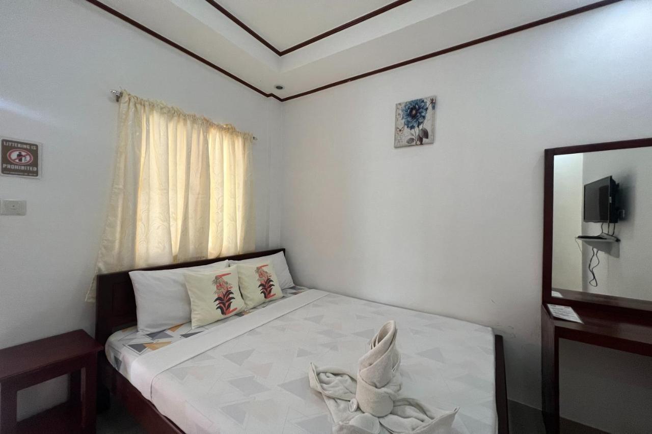 Dinah'S Tourist Inn Puerto Princesa Екстер'єр фото