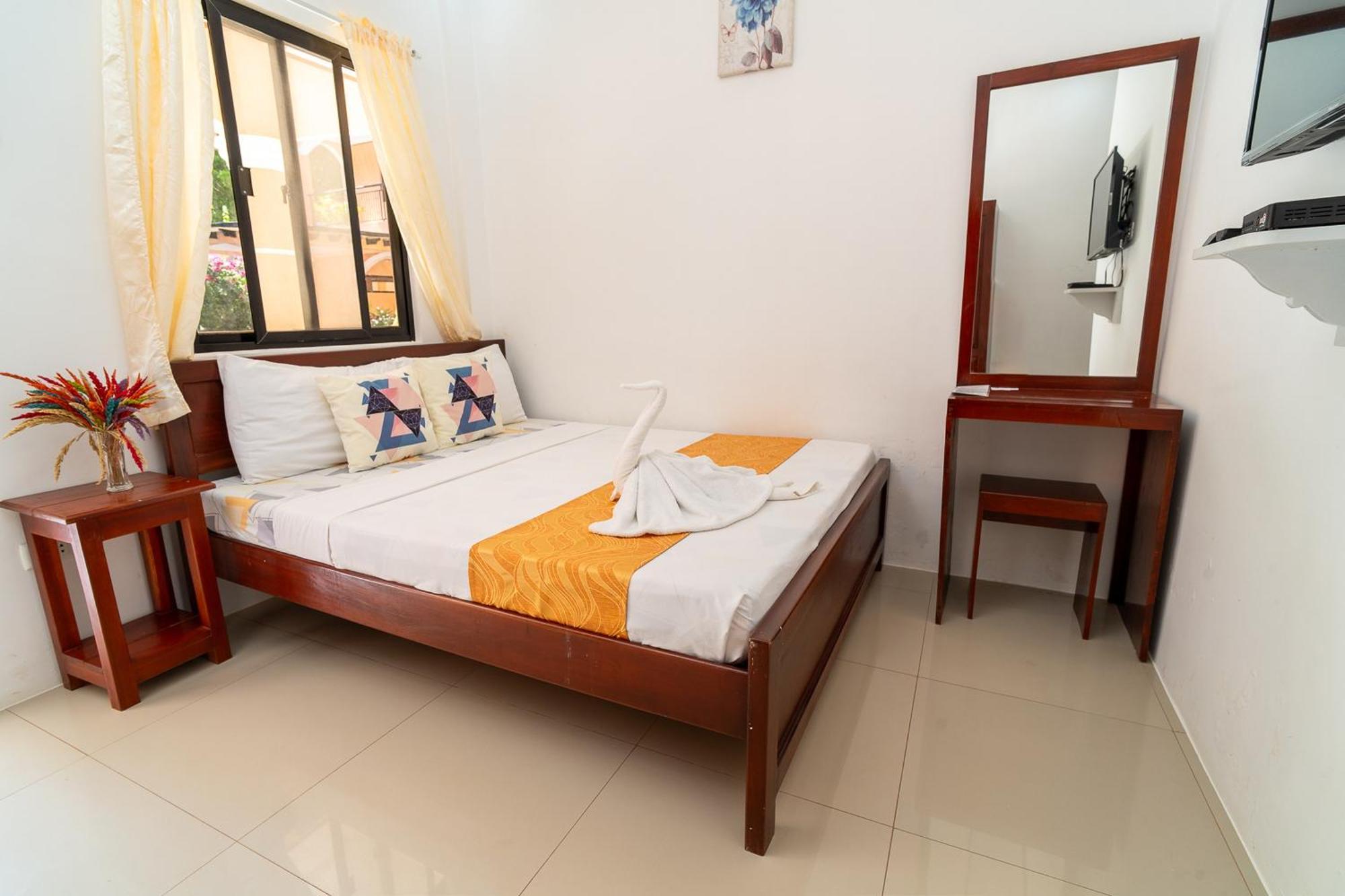 Dinah'S Tourist Inn Puerto Princesa Екстер'єр фото